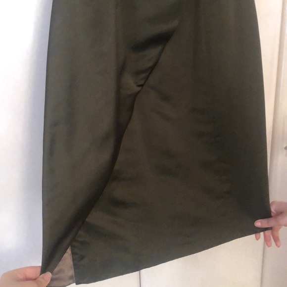 Dress - Picture 3 of 6